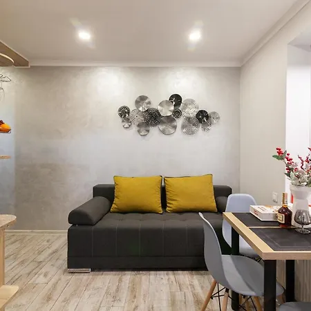 Apartment Alfa Kniazia Leva 2 Lviv
