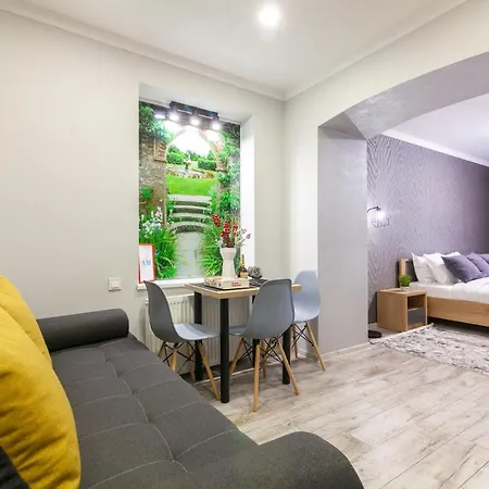 Appartement Alfa Kniazia Leva 2